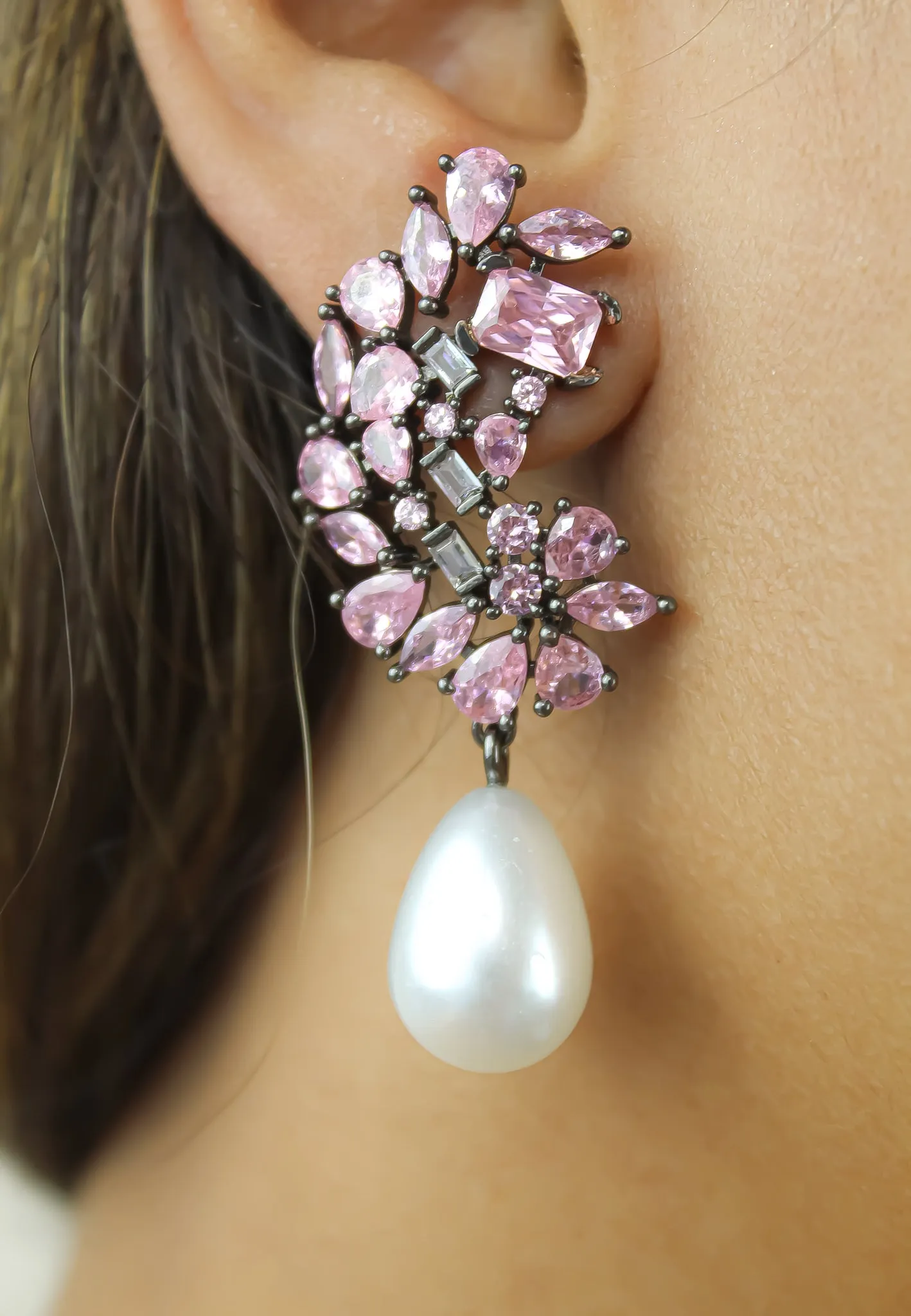 Frosty Pearl Earrings