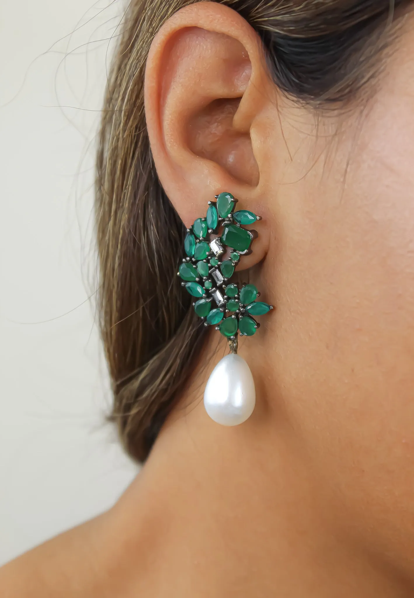 Frosty Pearl Earrings