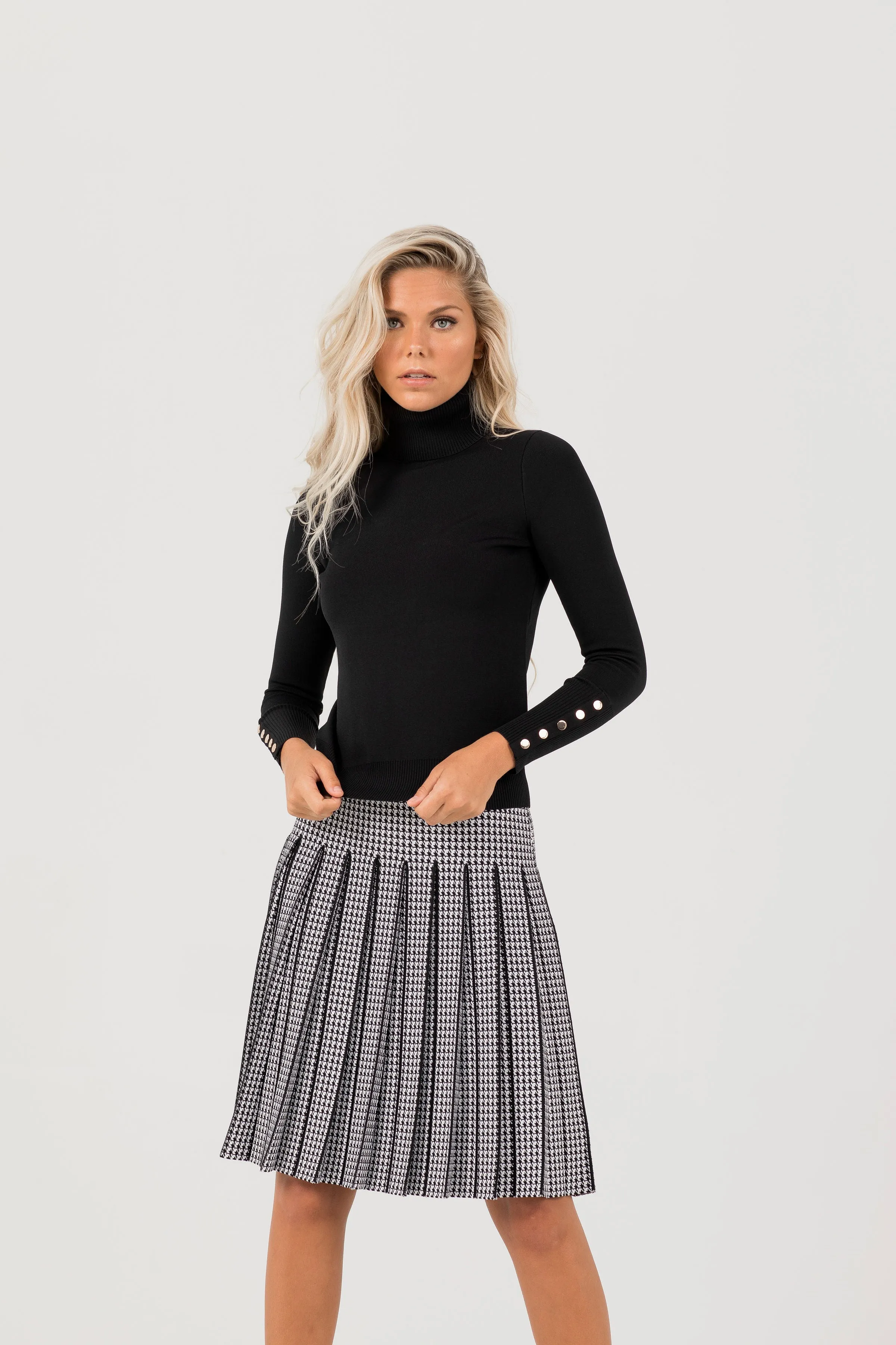 Houndstooth Wonder Skirt