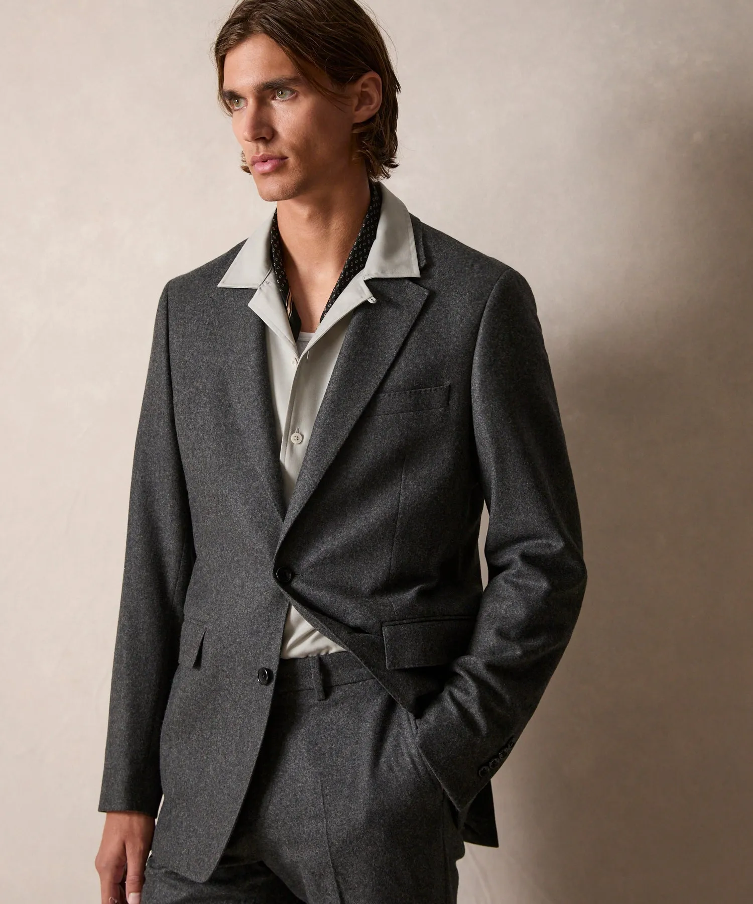 Italian Flannel Sutton Suit in Charcoal