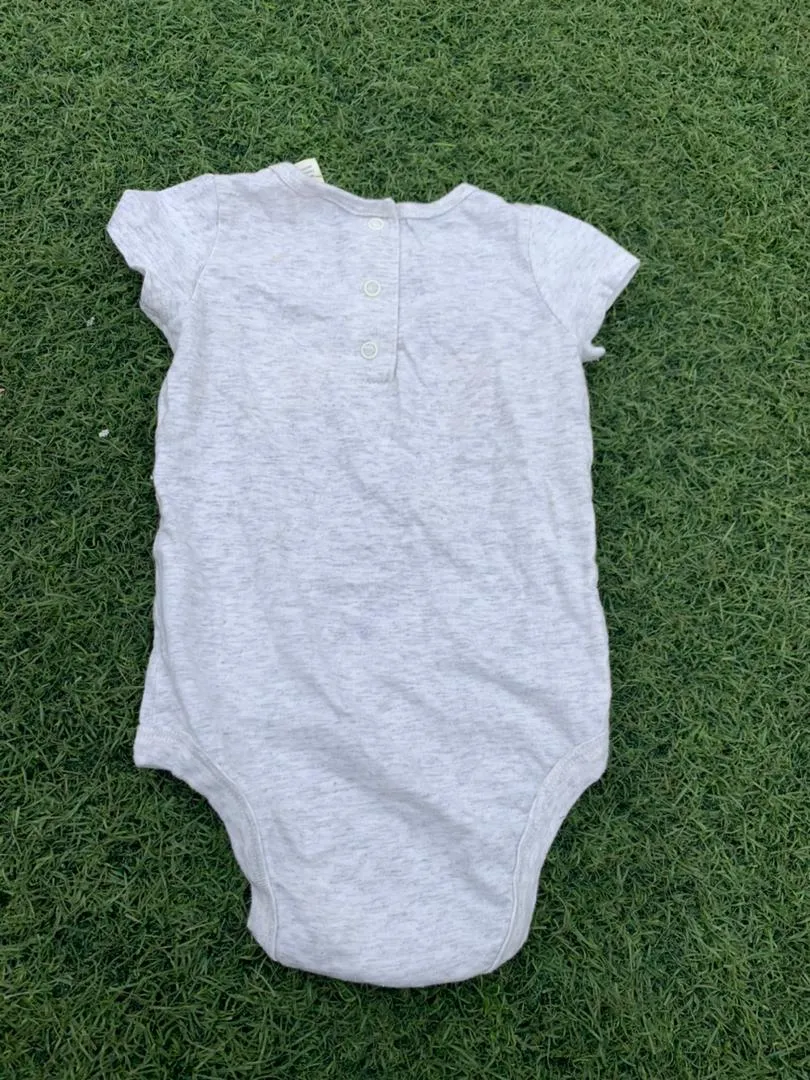 Little sun shine bodysuit size 4-8months