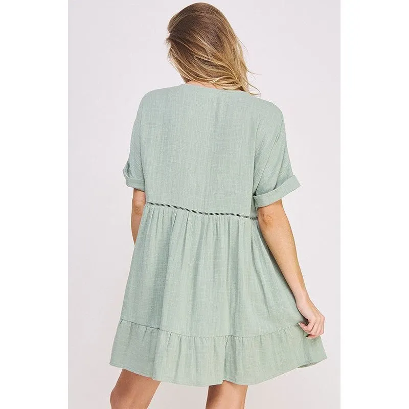 PLUS SIZE SHORT SLV BUTTON DOWN V-NECK SHORT DRESS