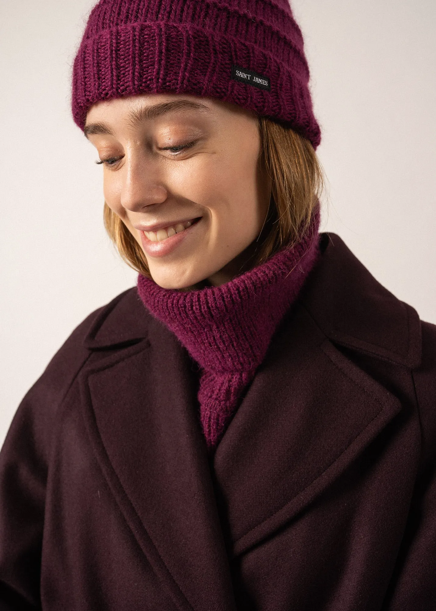 Valais Mohair Beanie - in structured jersey (PRUNE)